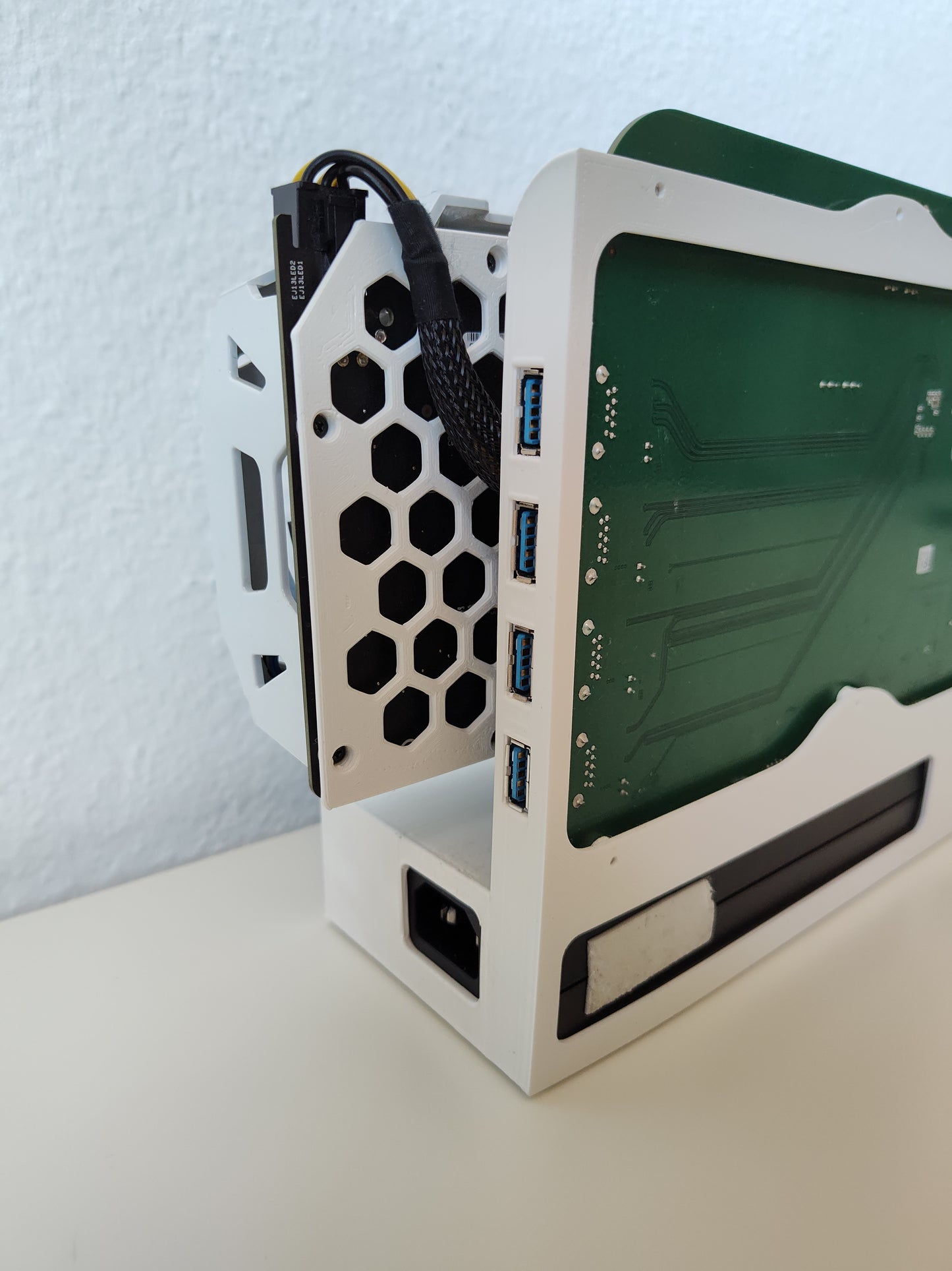 Airflow Gehäuse für Zotac AMP Box mini